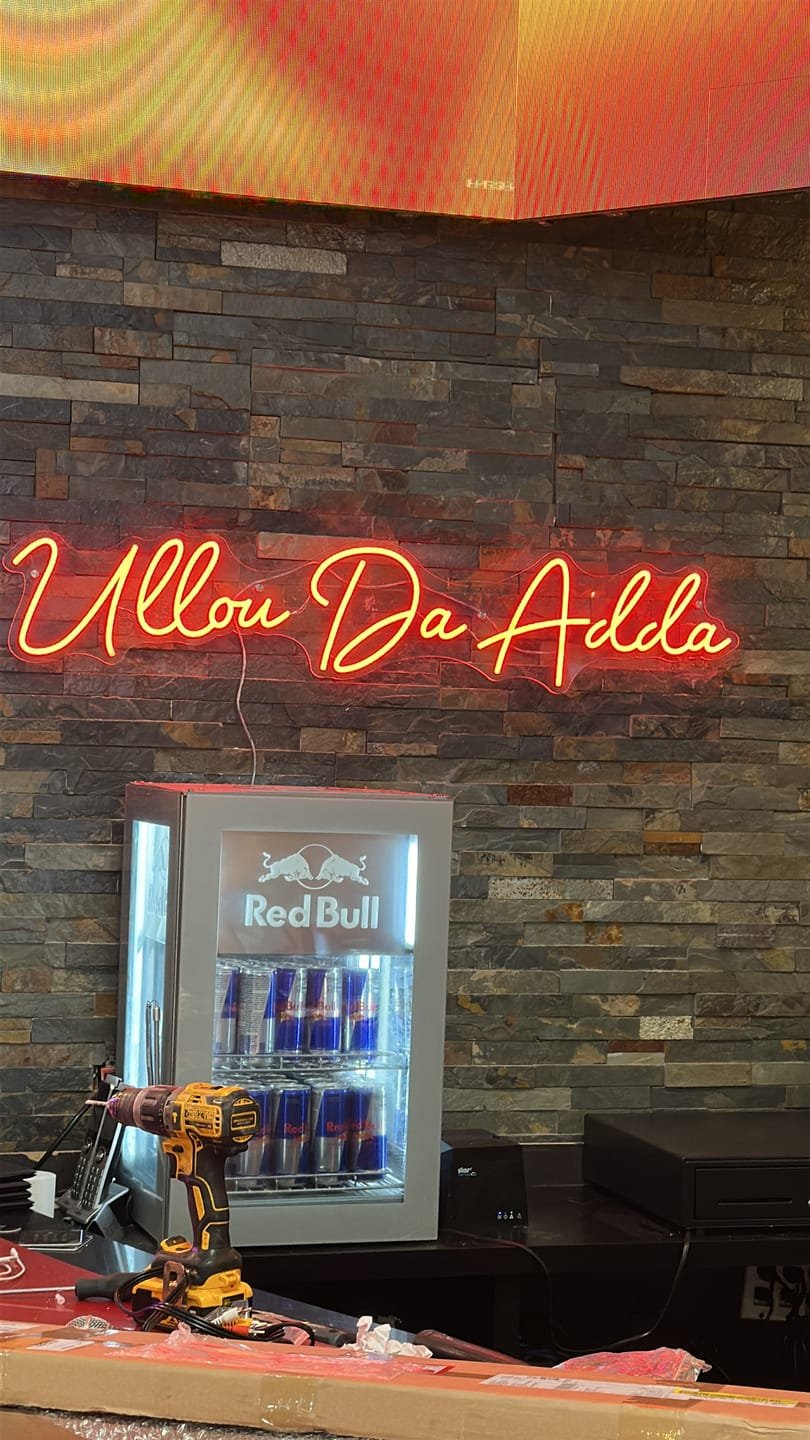 Enseigne néon LED personnalisée pour restaurant – Neonverse Maroc | custom restaurant LED neon